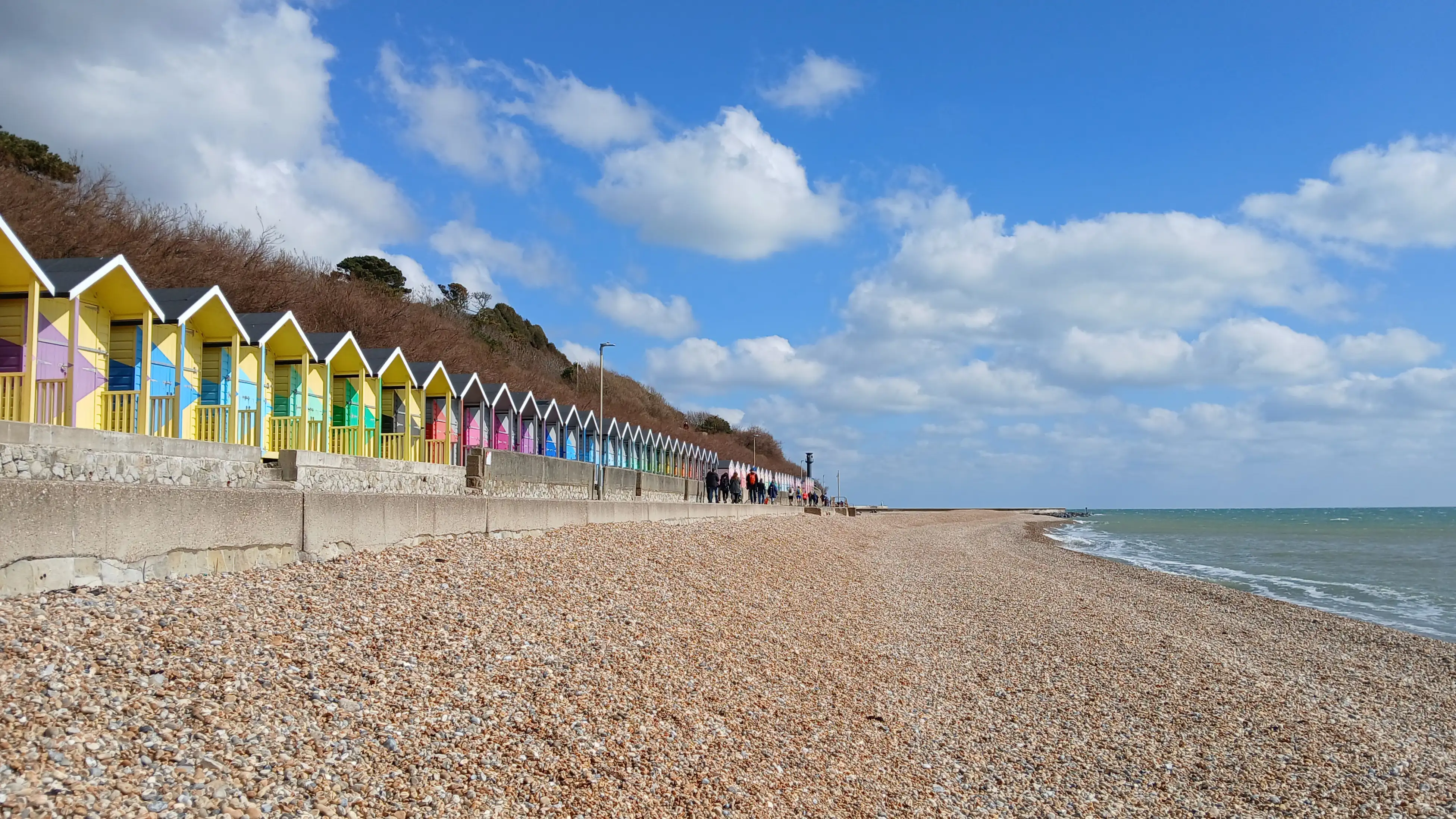 Strandhütten in Folkestone.