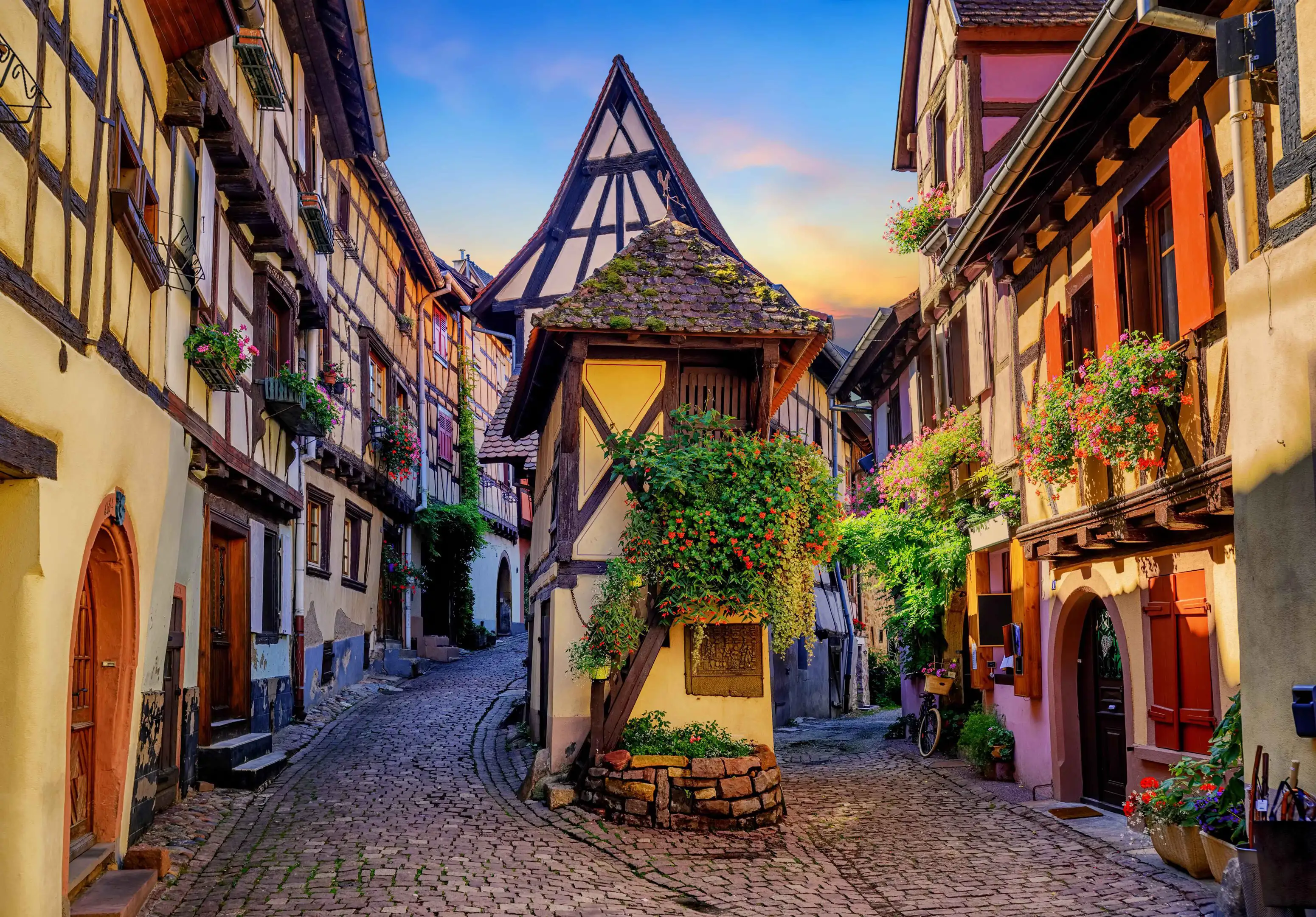Cobbled lane with colourful houses