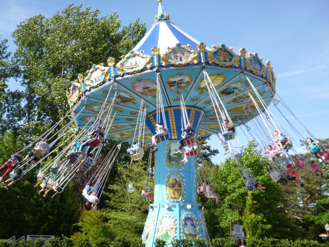 Carousel ride at Parc Bagatelle