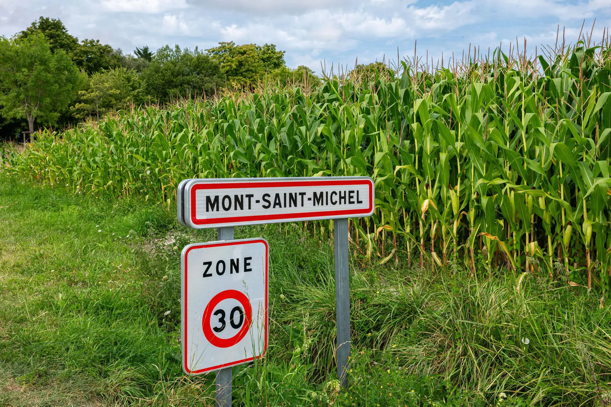 30 speed limit sign in a rural area of France