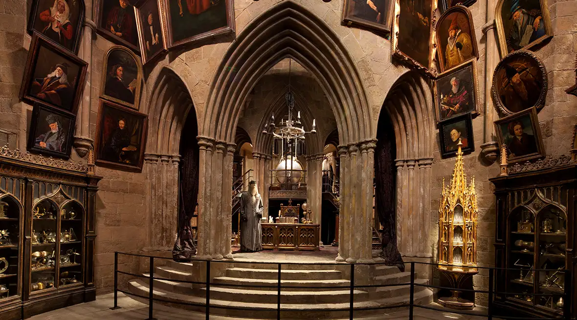 Admirez les décors utilisés dans les films Harry Potter lors de votre visite des Studios.
