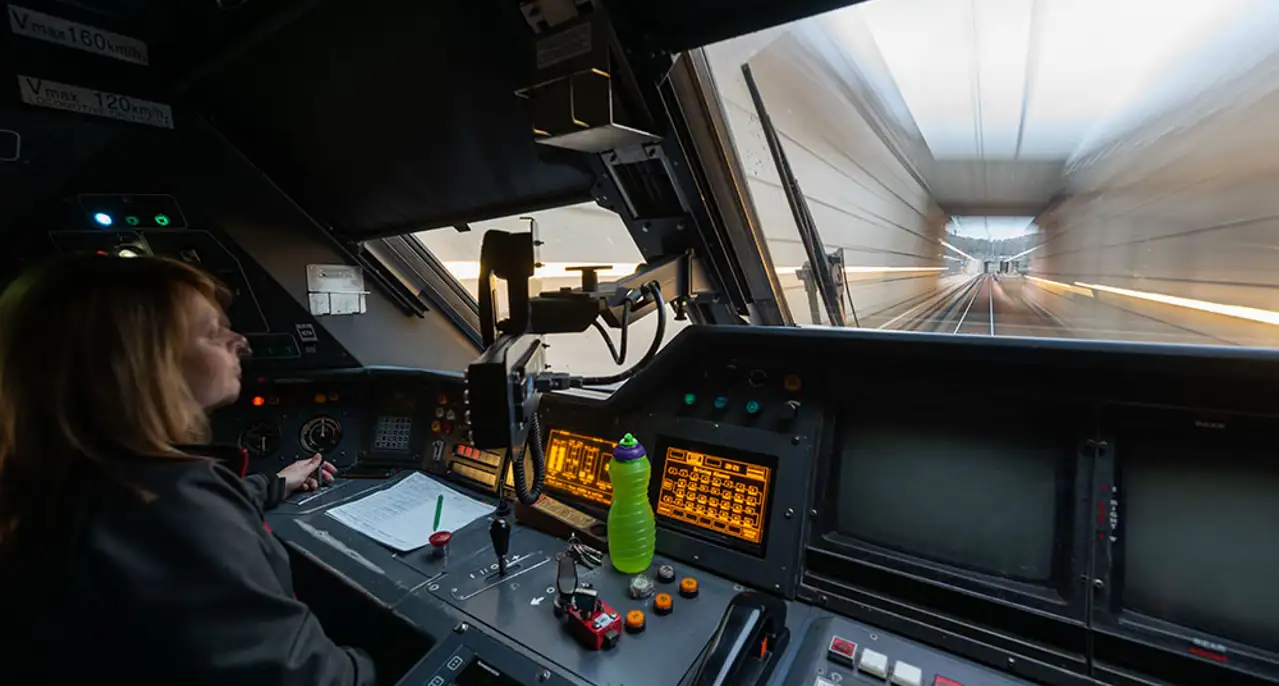 Freight Shuttle Train Behind The Scenes At Eurotunnel LeShuttle™