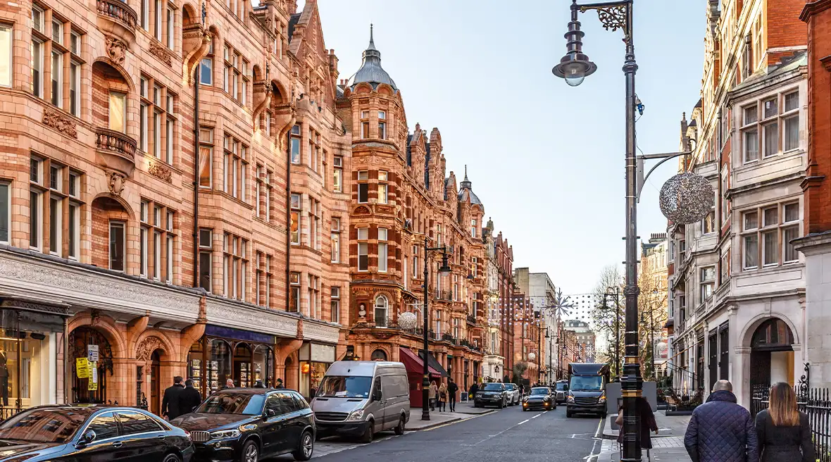 Découvrez les boutiques de luxe du quartier de Mayfair