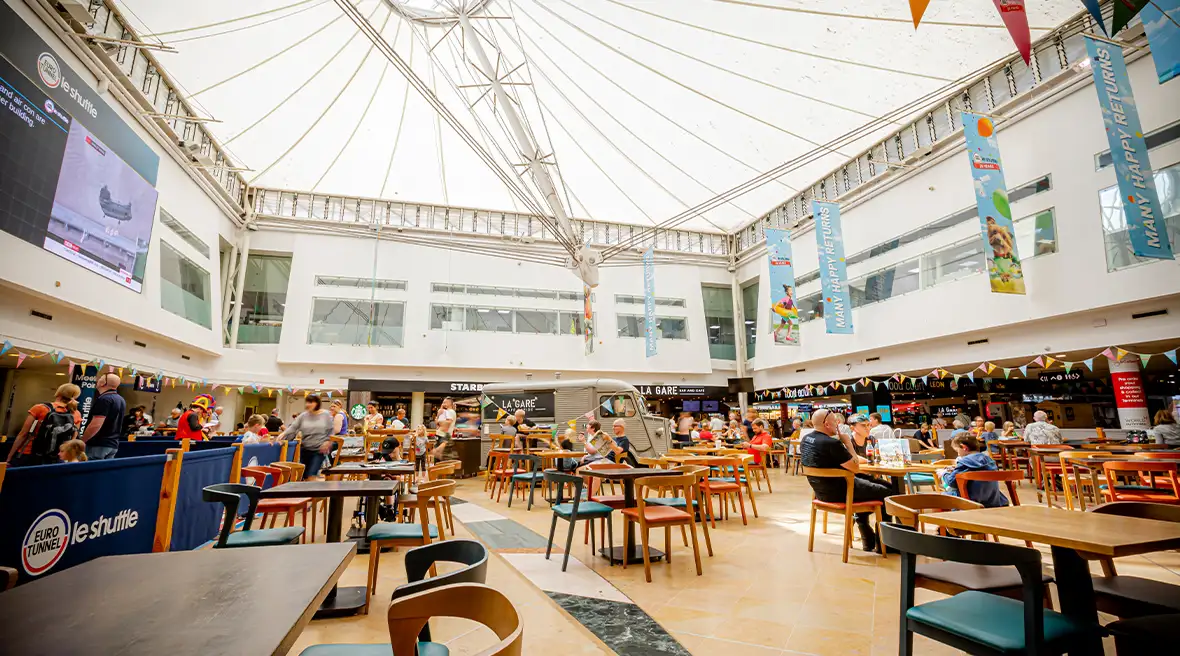 Détendez-vous dans notre Terminal Passagers avant d’embarquer à bord de notre navette.