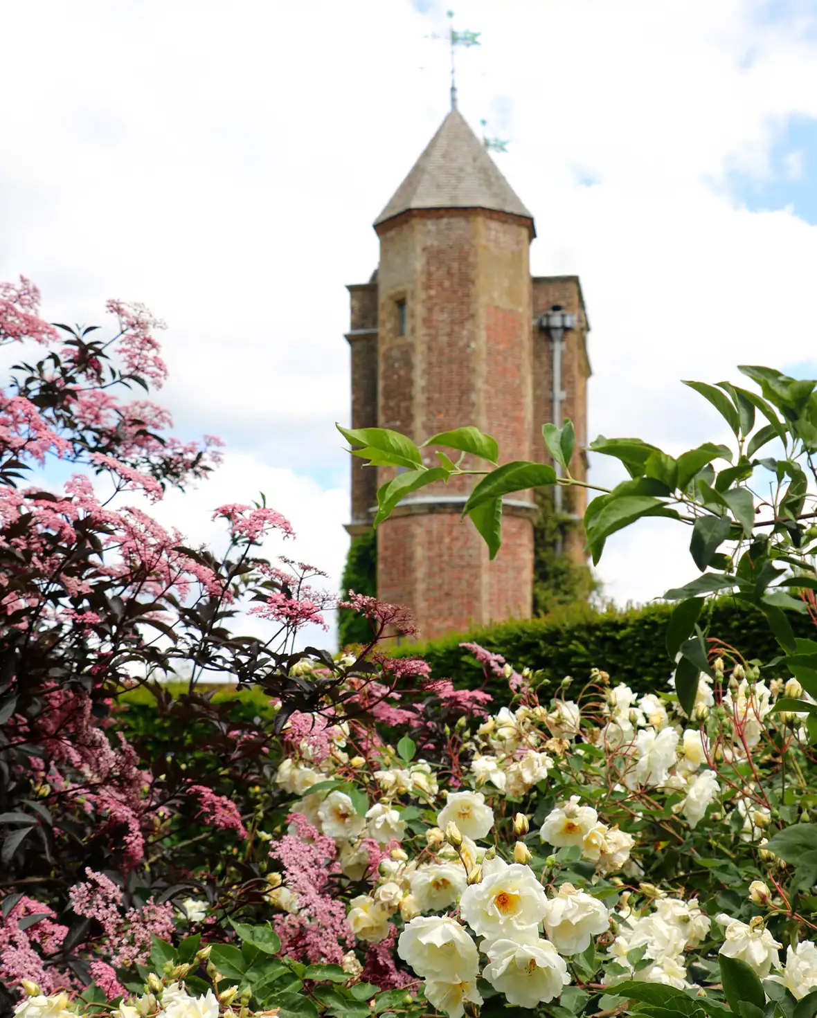 Vanuit de toren heb je een prachtig overzicht over Sissinghurst Castle Garden