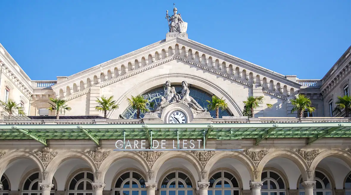 Paris, gare de l'Est, railway station, facade