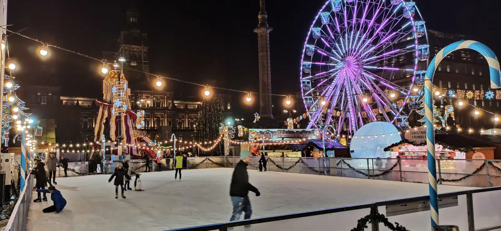 Eislaufbahn am George Square