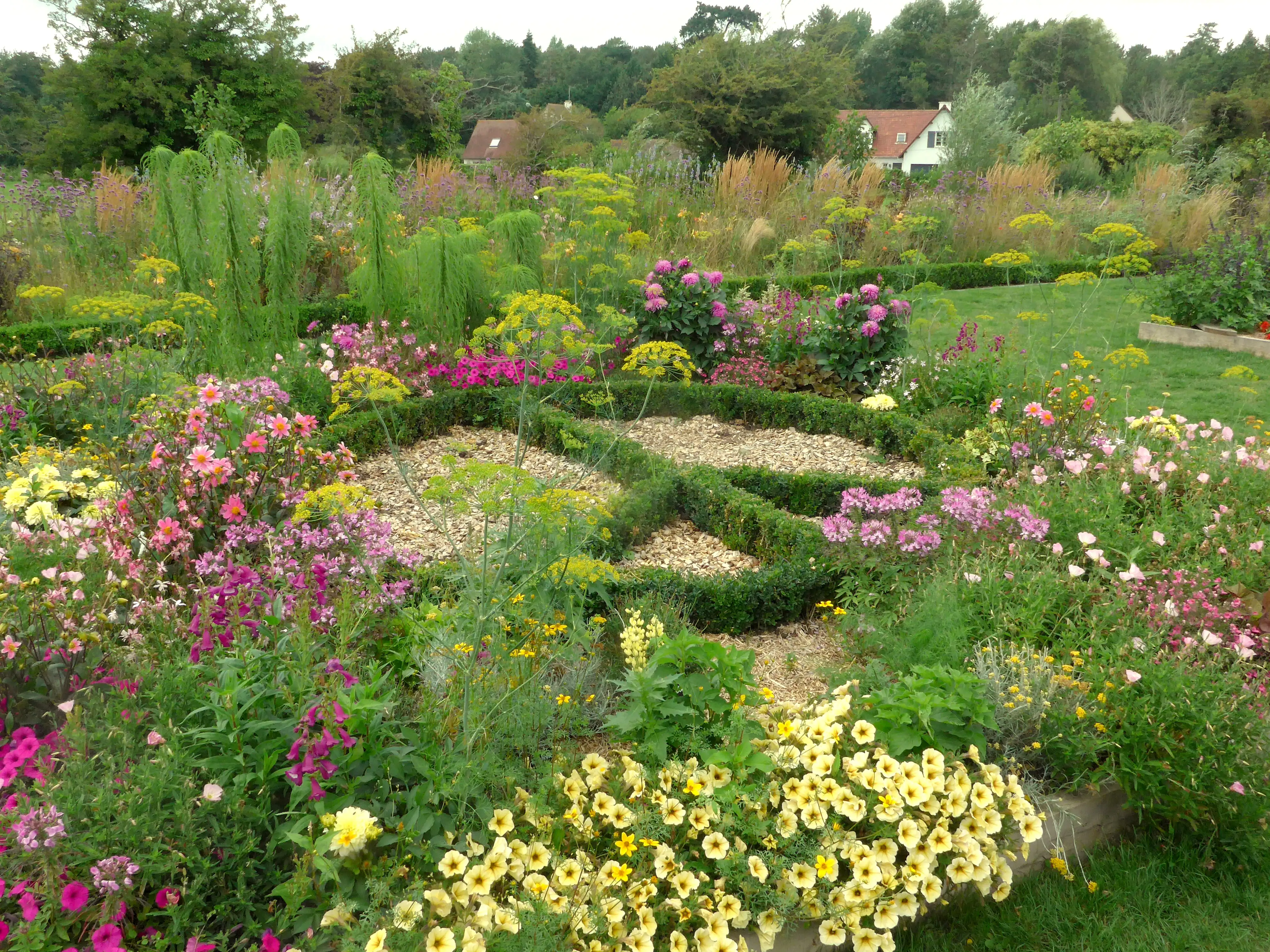 Colourful landscaped gardens, Château d’Hardelot, Hauts-de-France