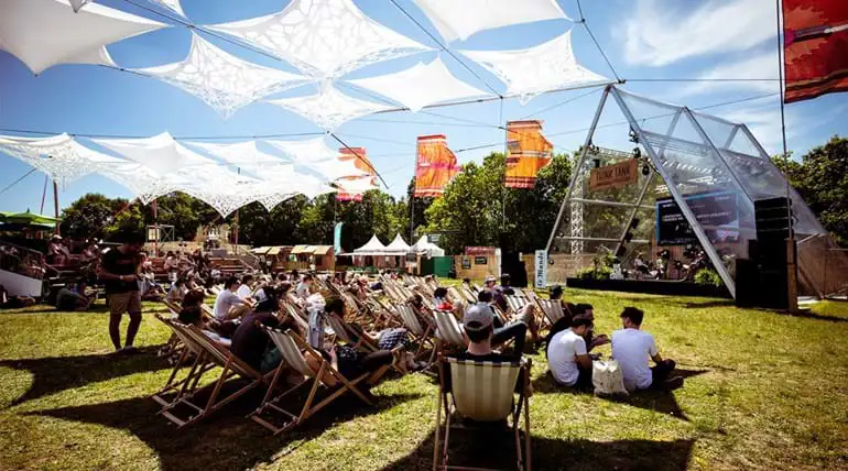 Deckchairs and debate! (© We Love Green Festival)